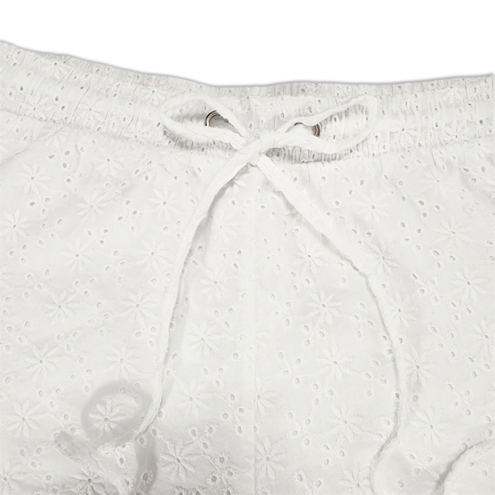 Sofia's White Shorts Size M 100% Cotton Ruffled Hem Eyelet Drawstring Boho Style - Picture 7 of 9